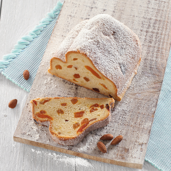 Aprikosen-Mandelschnittstollen