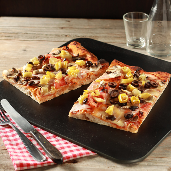 Pizza mit Pute vom Blech